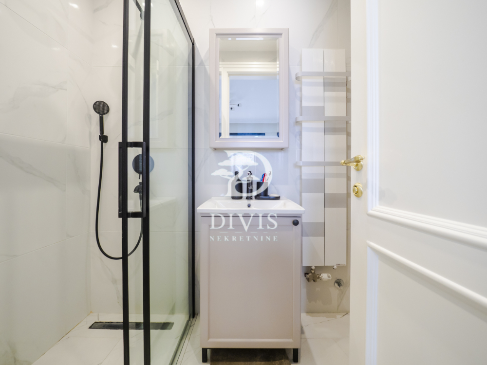 Slika 5 - Milana Rakića, Četvorosoban stan na prodaju, 130m2, 470.000€